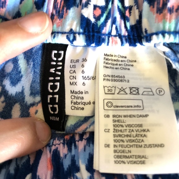 SALE 2for$15 H&M DIVIDED Soft Geometric Summer Mini Skirt​ - Picture 3 of 4